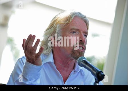 Bildnummer: 59635850  Datum: 13.05.2013  Copyright: imago/Xinhua (130513) -- SINGAPORE, May 13, 2013 (Xinhua) -- Virgin Group Founder and Chairman Richard Branson speaks during a news conference ahead of the Creating Climate Wealth Workshops Summit at the Marina Bay Sands Skypark in Singapore, May 13, 2013. (Xinhua/Then Chih Wey) SINGAPORE-CREATING CLIMATE WEALTH WORKSHOPS-SUMMIT PUBLICATIONxNOTxINxCHN People Politik x0x xst 2013 quer     59635850 Date 13 05 2013 Copyright Imago XINHUA  Singapore May 13 2013 XINHUA Virgin Group Founder and Chairman Richard Branson Speaks during a News Conferen Stock Photo