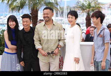 Bildnummer: 59657265  Datum: 17.05.2013  Copyright: imago/Xinhua (130517) -- CANNES, May 17, 2012 (Xinhua) -- (From L to R) Chinese actress Li Meng, actor Wang Baoqiang, Jiang Wu, actress Zhao Tao and actor Luo Lanshan pose during the photocall for Chinese film A Touch of Sin by director Jia Zhangke in competition at the 66th Cannes Film Festival in Cannes, southern France, May 17, 2013. (Xinhua/Gao Jing) FRANCE-CANNES-FILM FESTIVAL-A TOUCH OF SIN-PHOTOCALL PUBLICATIONxNOTxINxCHN Kultur Entertainment People Film 66 Internationale Filmfestspiele Cannes Photocall xdp x0x 2013 quer premiumd Stock Photo