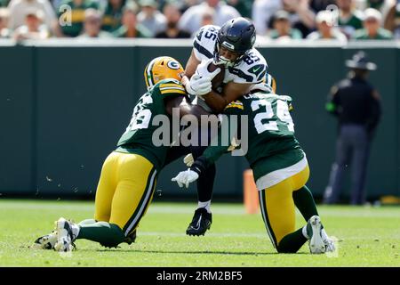 Green Bay Packers' Jimmy Phillips rides a bike to NFL football training  camp Thursday, July 27, 2023, in Green Bay, Wis. (AP Photo/Morry Gash Stock  Photo - Alamy