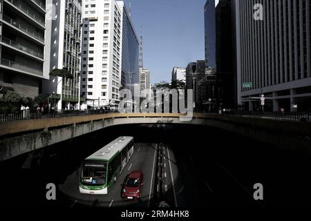 Bildnummer: 60466856  Datum: 11.09.2013  Copyright: imago/Xinhua (130912) -- SAO PAULO, Sept. 11, 2013 (Xinhua) -- Vehicles move on the Paulista Avenue in Sao Paulo, Brazil, on Sept. 11, 2013. The protests in June against the price rising of public transportation led to a series of demonstrations in the whole country demanding better public services, investment in education and health. (Xinhua/Rahel Patrasso) (syq) BRAZIL-SAO PAULO-TRANSPORTATION PUBLICATIONxNOTxINxCHN Gesellschaft xbs x2x 2013 quer o0 Verkehr Straße     60466856 Date 11 09 2013 Copyright Imago XINHUA  Sao Paulo Sept 11 2013 X Stock Photo