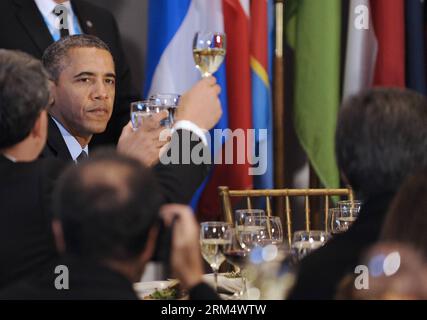 Bildnummer: 60523431  Datum: 24.09.2013  Copyright: imago/Xinhua (130924) -- NEW YORK, Sept. 24, 2013 (Xinhua) -- U.S. President Barack Obama joins a toast during a luncheon for delegates and heads of state at the 68th United Nations General Assembly at the UN headquarters in New York, Sept. 24, 2013. (Xinhua/Zhang Jun) UN-68TH GENERAL ASSEMBLY-LUNCHEON PUBLICATIONxNOTxINxCHN Politik people Vollversammlung xas x0x 2013 quer      60523431 Date 24 09 2013 Copyright Imago XINHUA  New York Sept 24 2013 XINHUA U S President Barack Obama joins a Toast during a Luncheon for Delegates and Heads of Sta Stock Photo