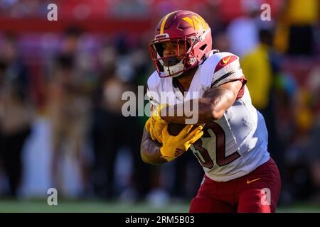 January 8, 2023 : Washington Commanders running back Jaret Patterson (32)  runs the ball during the game against the Dallas Cowboys in Landover, MD.  Photographer: Cory Royster (Credit Image: Â© Cory Royster/Cal