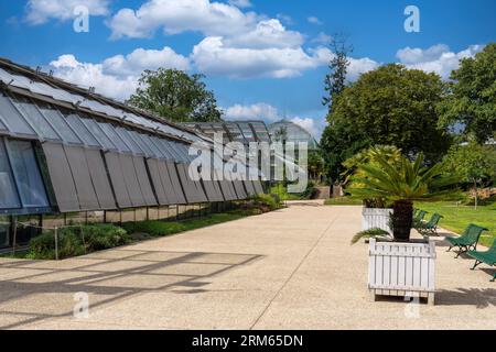 Modern Greenhouse at the Jardin des Serres d'Auteuil - Paris, France Stock Photo