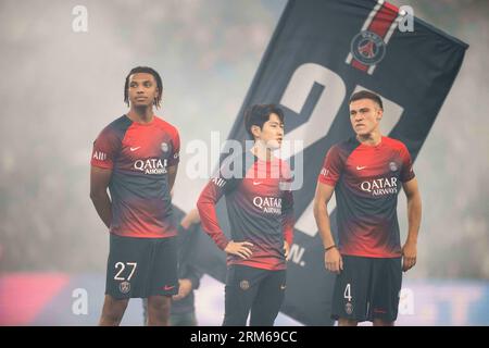 Paris Saint-Germain's Portuguese forward #09 Goncalo Ramos, Paris Saint-Germain's Spanish forward #11 Marco Asensio, Paris Saint-Germain's French forward #10 Ousmane Dembele, Paris Saint-Germain's Spanish goalkeeper #80 Arnau Tenas, Paris Saint-Germain's French defender #21 Lucas Hernandez, Paris Saint-Germain's Slovak defender #37 Milan Skriniar and Paris Saint-Germain's Spanish headcoach PSG's head coach Luis Enrique stand during a presentation of new players to the fans ahead of the French L1 football match between Paris Saint-Germain (PSG) and RC Lens at the Parc des Princes Stadium in Par Stock Photo