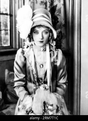 MARION DAVIES in QUALITY STREET (1927), directed by SIDNEY FRANKLIN. Credit: M.G.M. / Album Stock Photo