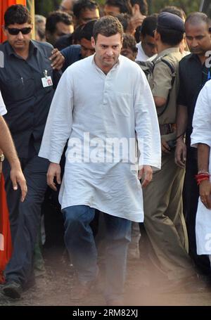 (140325) -- CALCUTTA, March 25, 2014 (Xinhua) --- Vice President of India s ruling Congress party Rahul Gandhi arrives for an election campaign for the upcoming Indian parliamentary election in Calcutta, capital of eastern Indian state West Bengal, March 25, 2014. (Xinhua/Stringer) INDIA-ELECTION-CALCUTTA-RAHUL GANDHI PUBLICATIONxNOTxINxCHN   Calcutta March 25 2014 XINHUA Vice President of India S ruling Congress Party Rahul Gandhi arrives for to ELECTION Campaign for The upcoming Indian Parliamentary ELECTION in Calcutta Capital of Eastern Indian State WEST Bengal March 25 2014 XINHUA Stringe Stock Photo