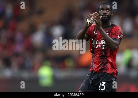 Milano, Italy. 26th Aug, 2023. Fikayo Tomori of Ac Milan celebrates at the end of the Serie A football match beetween Ac Milan and Torino Fc at Stadio Giuseppe Meazza Credit: Marco Canoniero/Alamy Live News Stock Photo