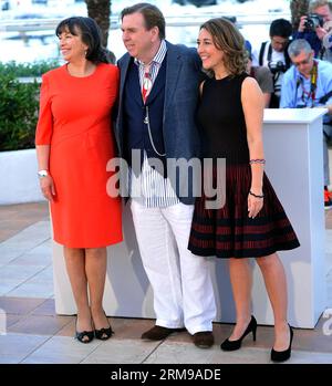 (140515) -- CANNES, May 15, 2014 (Xinhua) -- Actor Timothy Spall(C),Actress Marion Bailey and Actress Dorothy Atkinson pose during a photocall for the film Mr. Turner at the 67th Cannes Film Festival in Cannes, France, May 15, 2013. (Xinhua/Chen Xiaowei) (jl) FRANCE-CANNES-FILM FESTIVAL-MR.TURNER PUBLICATIONxNOTxINxCHN   Cannes May 15 2014 XINHUA Actor Timothy Spall C actress Marion Bailey and actress Dorothy Atkinson Pose during a photo call for The Film Mr Turner AT The 67th Cannes Film Festival in Cannes France May 15 2013 XINHUA Chen Xiaowei JL France Cannes Film Festival Mr Turner PUBLICA Stock Photo