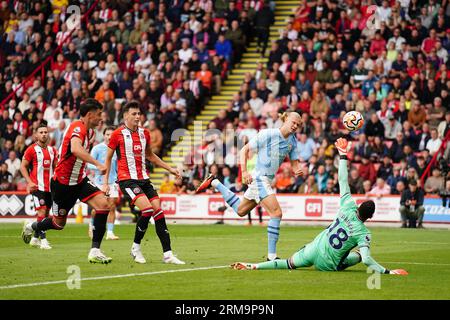 Manchester City's Erling Haaland shoots towards goal during the Premier League match at Bramall Lane, Sheffield. Picture date: Sunday August 27, 2023. Stock Photo