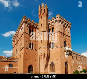 Castello di Brolio near Gaiole in Chianti. Chianti Valley, Siena, Tuscany, Italy Stock Photo