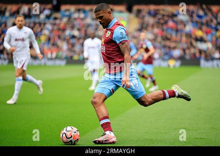 Watch Lyle Foster, Burnley x Aston Villa Online