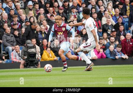 Manuel Benson of Burnley in action during the game during the Premier  League match Burnley vs Manchester City at Turf Moor, Burnley, United  Kingdom, 11th August 2023 (Photo by Mark Cosgrove/News Images)