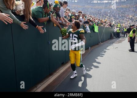 Green Bay Packers linebacker Eric Wilson (45) walks off the field after an  NFL football game against the Buffalo Bills, Sunday, Oct. 30, 2022, in  Orchard Park, N.Y. (AP Photo/Bryan Bennett Stock