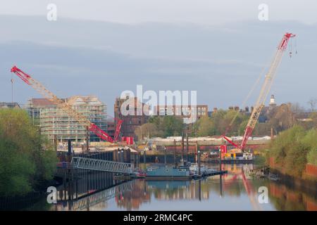 New Partick bridge being built to link Govan over the River Clyde Stock Photo