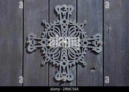 Close-up of a decorative cross at the Serbian Orthodox Ravanica Monastery (established in 1375-1377) in Senje, Serbia Stock Photo