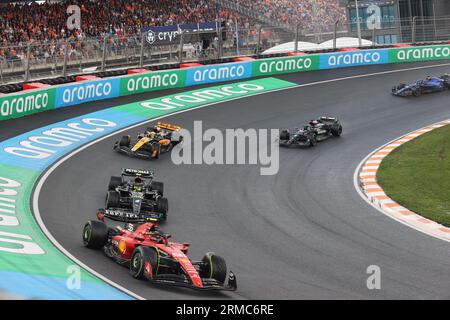 Zandvoort, Netherlands. 27th Aug, 2023. Zandvoort, Netherlands, 27. August 2023; Dutch FIA Formula 1 Grand Prix, the race, Carlos SAINZ, Lewis HAMILTON, Lando NORRIS, George RUSSEL, Formel 1 in Holland, picture and copyright by Arthur THILL/ATP images (THILL Arthur/ATP/SPP) Credit: SPP Sport Press Photo. /Alamy Live News Stock Photo