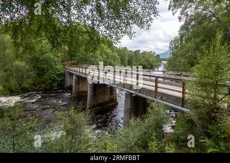 River Affric along the Affric Kintail Way Stock Photo