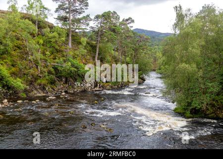 River Affric along the Affric Kintail Way Stock Photo