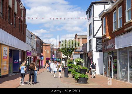 Macclesfield Cheshire Macclesfield Town centre Mill street shops and shoppers Macclesfield Cheshire East England UK GB Europe Stock Photo