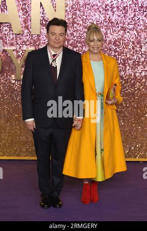 London, UK. 23rd Oct, 2018. Mike Myers and Kelly Tisdale attend the World Premiere of 'Bohemian Rhapsody' at SSE Arena Wembley in London. (Photo by Fred Duval/SOPA Images/Sipa USA) Credit: Sipa USA/Alamy Live News Stock Photo
