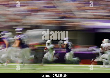 Arizona Cardinals wide receiver Davion Davis (10) runs down the