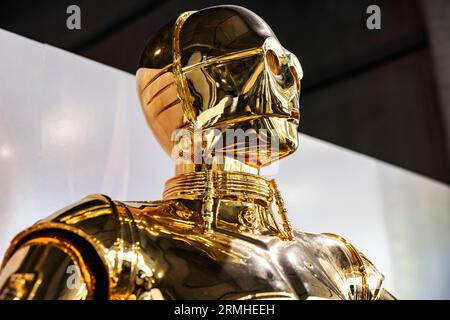 サイドショウ・C-3PO ライフサイズバスト 3連休限定値下げ
