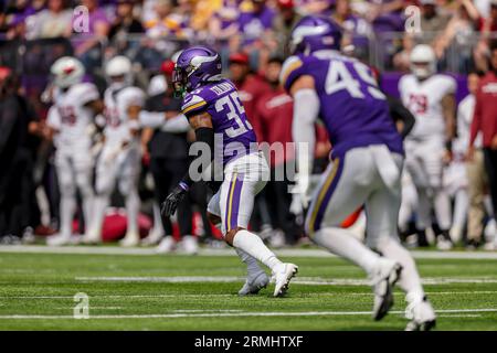 Minnesota Vikings cornerback C.J. Coldon Jr. (35) stands on the