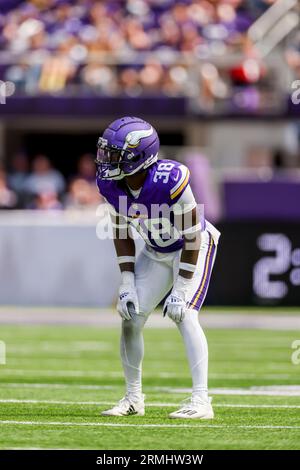 Minnesota Vikings defensive back Jaylin Williams warms up before a  preseason NFL football game against the Tennessee Titans, Saturday, Aug.  19, 2023, in Minneapolis. (AP Photo/Bruce Kluckhohn Stock Photo - Alamy