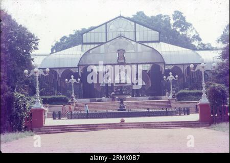 The Glass House within Lal Bagh Botanical Gardens, Bangalore. Designed and constructed 1889 by William MacFarlane & Co., Glasgow. The purpose of the Glass House was to facilitate acclimatisation of plants and to use it as a venue for flower shows. Stock Photo