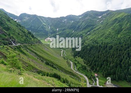 Serpentines in the course of the Transfagara, the Transfogaras High Road in the Fagaras Mountains, also Fogaras Mountains, in the mountain group of Stock Photo