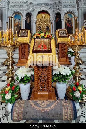 Interior photograph with iconastasis, Russian Orthodox Church of St. Elisabeth in Wiesbaden, Hesse, Germany Stock Photo