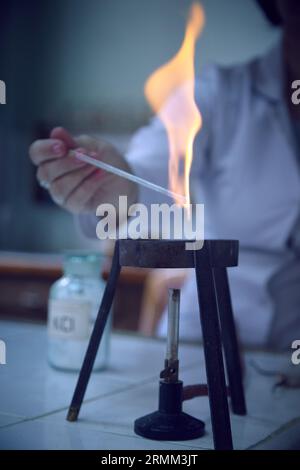 laboratory-equipment-tripod-isolated-on-white-background-stock-photo