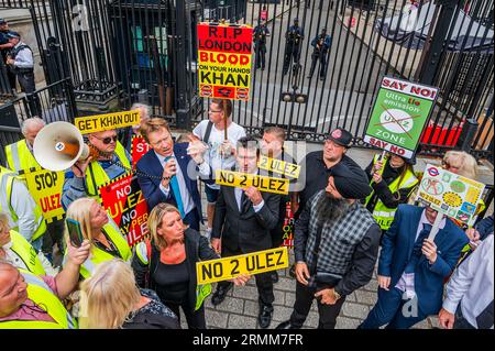 London, UK. 29th Aug, 2023. A stop the ULEZ (ultra low emission zone) on the day the extended zone comes in to force across London. It is also anti Sadiq Khan (Mayor of London) protest in Whitehall. Credit: Guy Bell/Alamy Live News Stock Photo