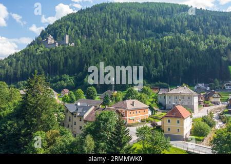 Ramingstein: village Ramingstein, Finstergrün Castle, river Mur in Lungau, Salzburg, Austria Stock Photo