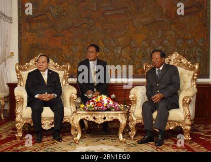 (141224) -- PHNOM PENH, Dec. 24, 2014 -- Cambodian Deputy Prime Minister and Defense Minister Tea Banh (R) meets with his Thai counterpart Prawit Wongsuwan (L) in Phnom Penh Dec. 24, 2014. Prawit arrived here on Wednesday for a two-day visit. ) CAMBODIA-PHNOM PENH-THAILAND-VISIT Sovannara PUBLICATIONxNOTxINxCHN   Phnom Penh DEC 24 2014 Cambodian Deputy Prime Ministers and Defense Ministers Tea Banh r Meets With His Thai Part Prawit Wongsuwan l in Phnom Penh DEC 24 2014 Prawit arrived Here ON Wednesday for a Two Day Visit Cambodia Phnom Penh Thai country Visit  PUBLICATIONxNOTxINxCHN Stock Photo