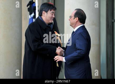 (150111) -- PARIS, Jan. 11, 2015 -- French President Francois Hollande (R) welcomes China s ambassador to France Zhai Jun at the Elysee Palace in Paris, France, Jan. 11, 2015. A massive march commenced Sunday afternoon in Paris with the participation of French President Francois Hollande and leaders from dozens of foreign countries. More than a million French would walk in the streets of Paris in honor of the 17 victims killed during the three days deadly terrorist attack. ) FRANCE-PARIS-MARCH AGAINST EXTREMISM ChenxXiaowei PUBLICATIONxNOTxINxCHN   Paris Jan 11 2015 French President François H Stock Photo