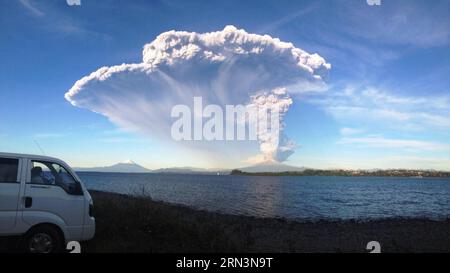 LLANQUIHUE, April 22, 2015 -- Image provided by Chile s National Service of Geology and Mining shows the Calbuco volcano after its eruption on April 22, 2015. The Chilean government has decreed the evacuation of some 1,500 people living in the vicinity of the volcano. (nxl) CHILE-CALBUCO VOLCANO-ERUPTION SERNAGEOMIN PUBLICATIONxNOTxINxCHN   Llanquihue April 22 2015 Image provided by Chile S National Service of Geology and Mining Shows The  Volcano After its Eruption ON April 22 2015 The Chilean Government has  The Evacuation of Some 1 500 Celebrities Living in The  of The Volcano nxl Chile  Vo Stock Photo