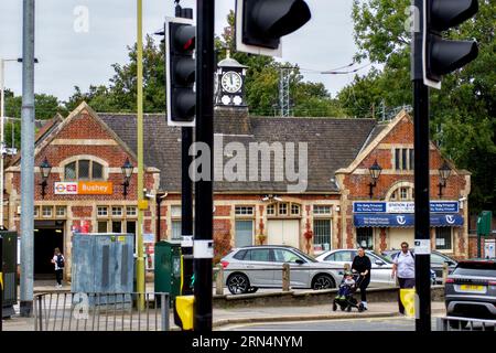 Bushey Railway Station, Hertfordshire, England, UK Stock Photo