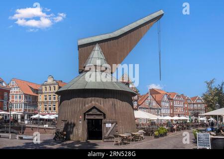 Wooden pedestrian crane at the Hanseatic harbour, Old Town, Stade, Lower Saxony, Germany Stock Photo