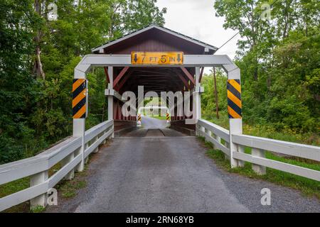 Colvin Covered Bridge, 707 Mill Rd., Schellsburg, PA 15559, Bedford County, Pennsylvania, USA Stock Photo