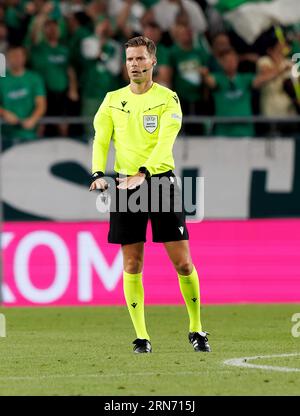 Budapest, Hungary. 31st August, 2023. Referee Urs Schnyder reacts during the UEFA Europa Conference League Play Off Round Second Leg match between Ferencvarosi TC and FK Zalgiris Vilnius at Groupama Arena on August 31, 2023 in Budapest, Hungary. Credit: Laszlo Szirtesi/Alamy Live News Stock Photo