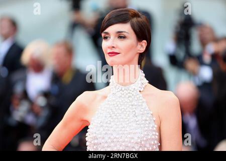 (150902) -- VENICE, Sept. 2, 2015 -- Spanish actress member of the jury Paz Vega attends the premiere of Everest and the opening ceremony of the 72th Venice Film Festival in Venice, Italy, Sept. 2, 2015. ) ITALY-VENICE-FILM FESTIVAL-OPENING JinxYu PUBLICATIONxNOTxINxCHN   150902 Venice Sept 2 2015 Spanish actress member of The Jury Paz Vega Attends The Premiere of Everest and The Opening Ceremony of The 72th Venice Film Festival in Venice Italy Sept 2 2015 Italy Venice Film Festival Opening JinxYu PUBLICATIONxNOTxINxCHN Stock Photo