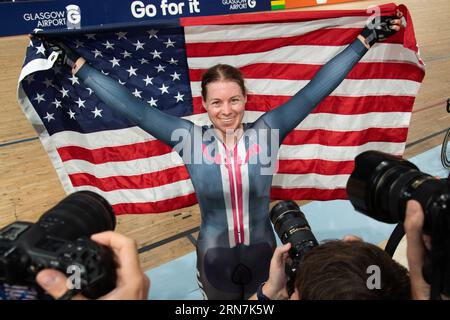 Jennifer Valente of the USA celebrates with the flag after winning the world championship in the Women's Omnium, UCI Track Cycling World Championships Stock Photo