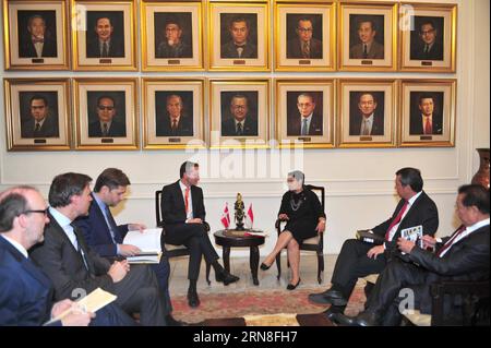 (151022) -- JAKARTA, Oct. 22, 2015 -- Indonesian Foreign Affairs Minister Retno Marsudi (R, rear) and Danish Foreign Minister Kristian Jensen (L, rear) attend a meeting in Jakarta, Indonesia, Oct. 22, 2015. Danish Foreign Minister Kristian Jensen followed the visit of the Danish Queen of Denmark Margrethe II and her husband Prince Consort Henrik in Indonesia to strengthen relations between the two countries. ) INDONESIA-JAKARTA-DENMARK-FMS-MEETING Zulkarnain PUBLICATIONxNOTxINxCHN   Jakarta OCT 22 2015 Indonesian Foreign Affairs Ministers Retno Marsudi r Rear and Danish Foreign Ministers Krist Stock Photo