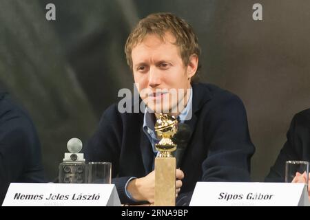(160114) -- BUDAPEST, Jan. 14, 2016 -- Laszlo Nemes Jeles, Hungarian film director of Son of Saul , attends a press conference in Budapest, Hungary on Jan. 14, 2016. Son of Saul won Best Foreign Language Film at the 73rd Golden Globe Awards and was nominated for the Best Foreign Language Film at the 88th Academy Awards. ) HUNGARY-BUDAPEST-FILM-DIRECTOR-GOLDEN GLOBE AttilaxVolgyi PUBLICATIONxNOTxINxCHN   160114 Budapest Jan 14 2016 Laszlo Nemes  Hungarian Film Director of Sun of Saul Attends a Press Conference in Budapest Hungary ON Jan 14 2016 Sun of Saul Won Best Foreign Language Film AT The Stock Photo
