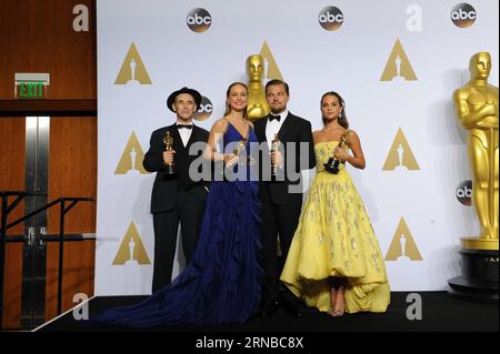 LOS ANGELES, Feb. 28, 2016 -- (from L to R) Best Supporting Actor Mark Rylance, Best Actress Brie Larson, Best Actor Leonardo DICAPRIO (Di Caprio) and Best Supporting Actress Alicia Vikander pose during the 88th Academy Awards at the Dolby Theater in Los Angeles, the United States, on Feb. 28, 2016. ) (lyi) US-LOS ANGELES-OSCARS-WINNERS YangxLei PUBLICATIONxNOTxINxCHN   Los Angeles Feb 28 2016 from l to r Best Supporting Actor Mark Rylance Best actress Brie Larson Best Actor Leonardo DiCaprio Tue Caprio and Best Supporting actress Alicia Vikander Pose during The 88th Academy Awards AT The Dolb Stock Photo