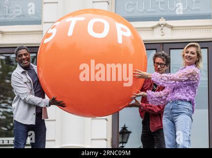 AMSTERDAM - Sergio Vyent, Herman Brusselmans and Maxime Meiland during the kick-off of the tenth anniversary edition of Stoptober. Stoptober is an annual campaign to encourage smokers to stop smoking for 28 days in October. ANP EVA PLEVIER netherlands out - belgium out Stock Photo