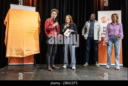 AMSTERDAM - Herman Brusselmans, Sergio Vyent and Maxime Meiland during the kick-off of the tenth anniversary edition of Stoptober. Stoptober is an annual campaign to encourage smokers to stop smoking for 28 days in October. ANP EVA PLEVIER netherlands out - belgium out Stock Photo