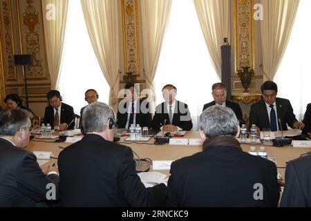 (160415) -- PARIS, April 15, 2016 -- Chinese State Councilor Yang Jiechi (3rd R, back) and diplomatic advisor to French president Jacques Audibert (2nd L with earphone) attend the new round of Sino-French strategic dialogue held in Paris, France, April 14, 2016. Yang and Audibert agreed on Thursday that the two countries should maintain strategic communication and coordination while accommodating each other s core interests and major concerns. ) (djj) FRANCE-PARIS-CHINA-YANG JIECHI-SINO-FRENCH STRATEGIC DIALOGUE YexPingfan PUBLICATIONxNOTxINxCHN   160415 Paris April 15 2016 Chinese State Counc Stock Photo