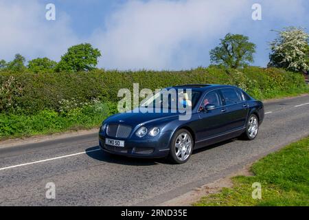2008 Bentley Continental Flying Spur A W12 Auto Blue Car Saloon Petrol 5998 cc Stock Photo